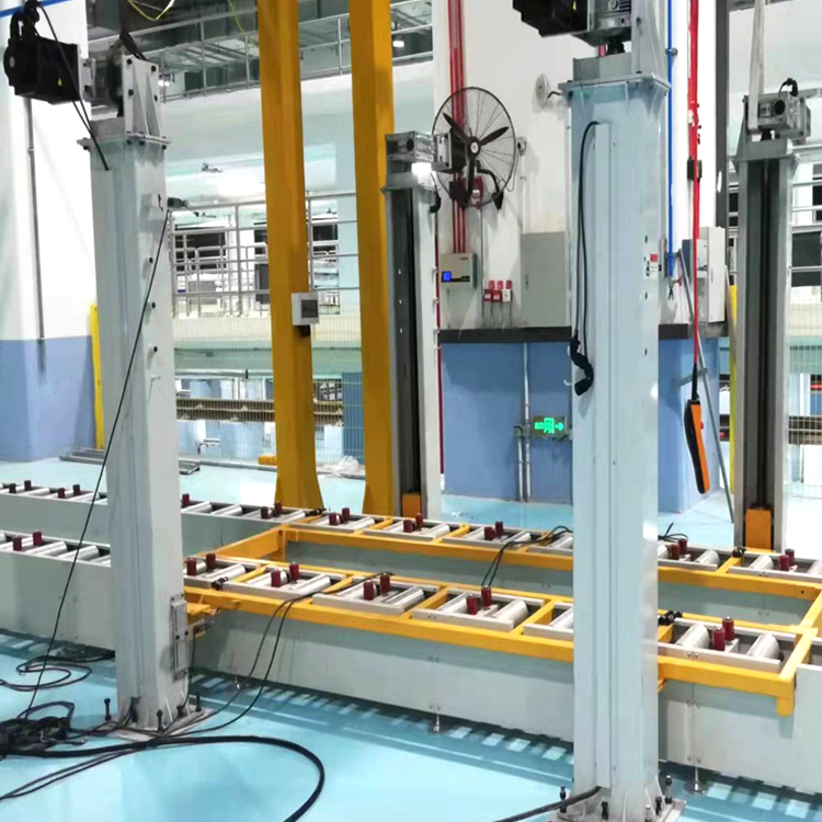 四柱丝杆升降机